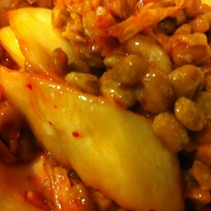 キムチ納豆よく食べます！ごま油入れると美味しさが増しますね♪